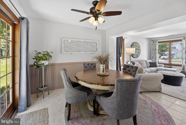 24 TUDOR DR, Burlington, NJ 08016