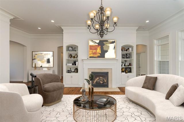 30 Meadowbrook Country Club Estate, Ballwin, MO 63011