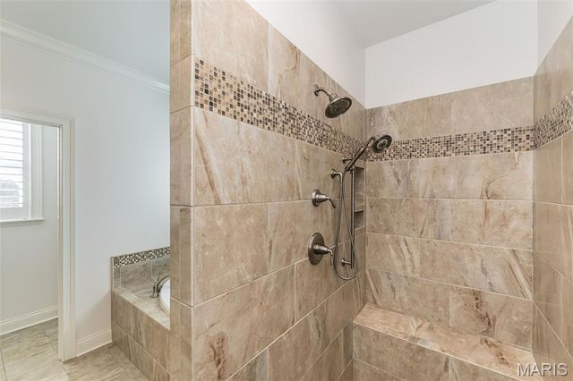 30 Meadowbrook Country Club Estate, Ballwin, MO 63011