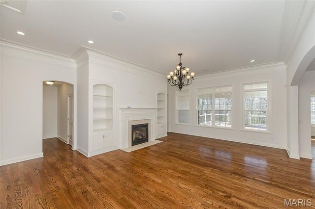 30 Meadowbrook Country Club Estate, Ballwin, MO 63011