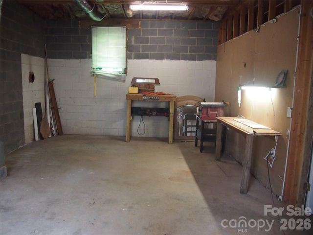 5164 Ralph Winchester Road, Lenoir, NC 28645