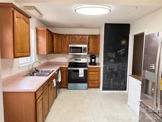 5164 Ralph Winchester Road, Lenoir, NC 28645