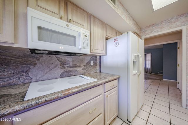 14406 W BLACKWOOD Drive, Sun City West, AZ 85375