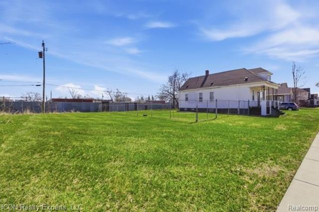 13540 Moran Street, Hamtramck, MI 48212