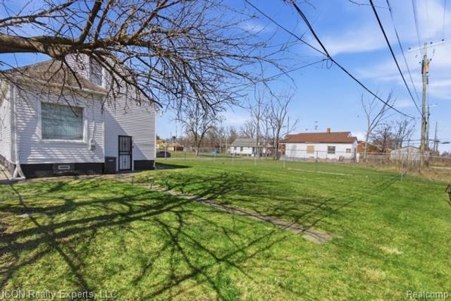 13540 Moran Street, Hamtramck, MI 48212