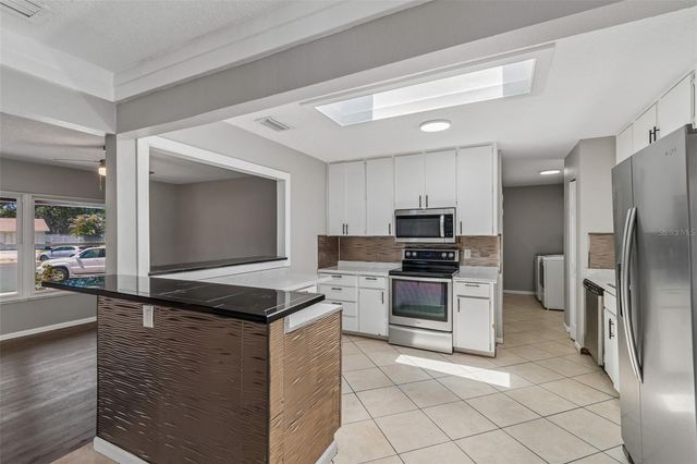 7111 GATEWAY COURT, Tampa, FL 33615
