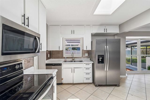 7111 GATEWAY COURT, Tampa, FL 33615