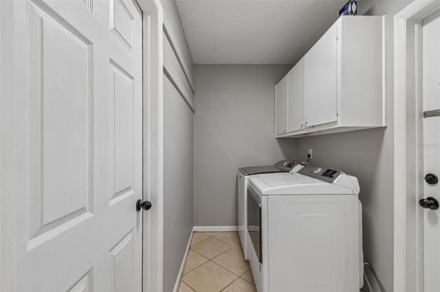 7111 GATEWAY COURT, Tampa, FL 33615