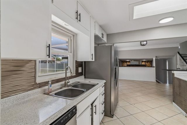 7111 GATEWAY COURT, Tampa, FL 33615