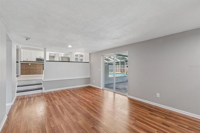7111 GATEWAY COURT, Tampa, FL 33615