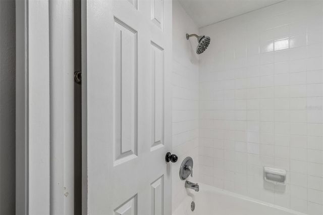 7111 GATEWAY COURT, Tampa, FL 33615