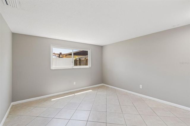 7111 GATEWAY COURT, Tampa, FL 33615
