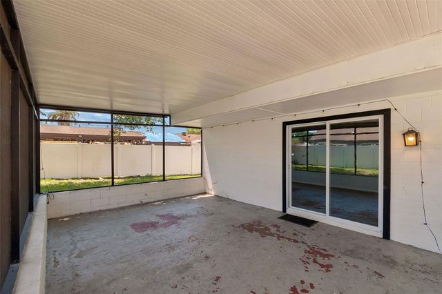 7111 GATEWAY COURT, Tampa, FL 33615
