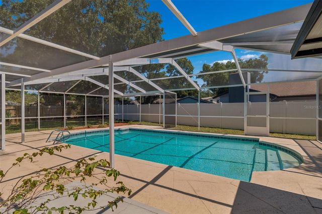 7111 GATEWAY COURT, Tampa, FL 33615