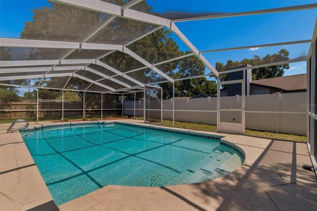 7111 GATEWAY COURT, Tampa, FL 33615