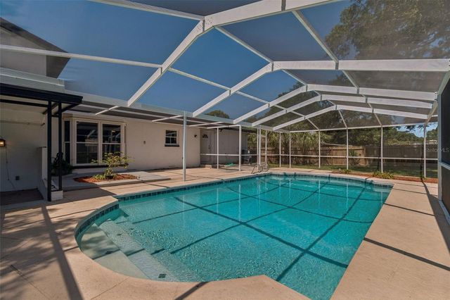 7111 GATEWAY COURT, Tampa, FL 33615