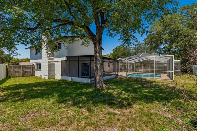 7111 GATEWAY COURT, Tampa, FL 33615