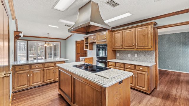 2301 S William, Atlanta, TX 75551