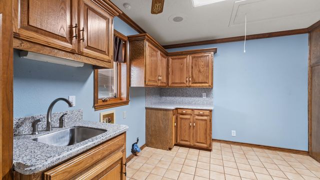 2301 S William, Atlanta, TX 75551