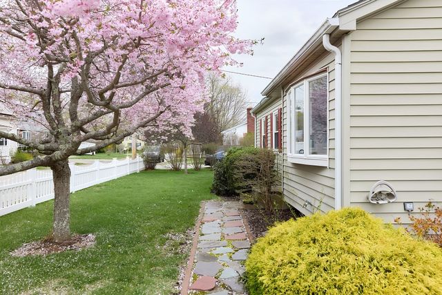 5 Arch Street, Abington, MA 02351