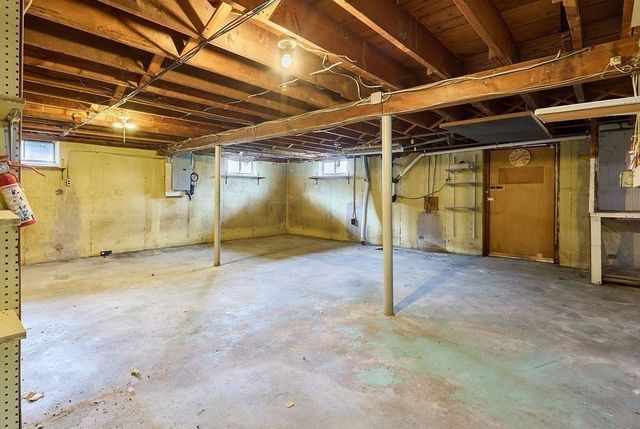 5 Arch Street, Abington, MA 02351