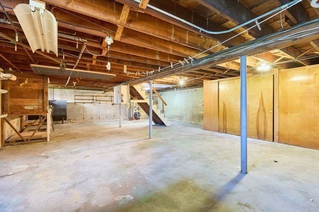 5 Arch Street, Abington, MA 02351