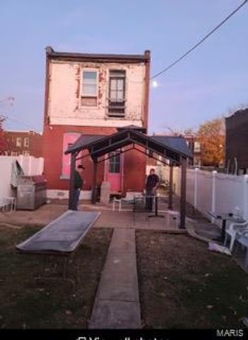 4701 Michigan Avenue, St Louis, MO 63111
