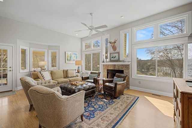 165 Barefield Ct, Lynchburg, TN 37352