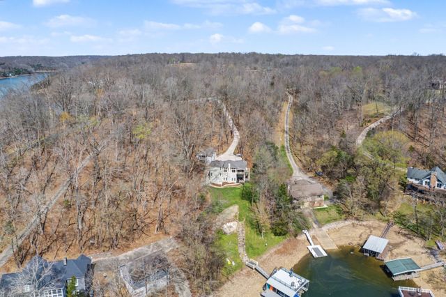 165 Barefield Ct, Lynchburg, TN 37352