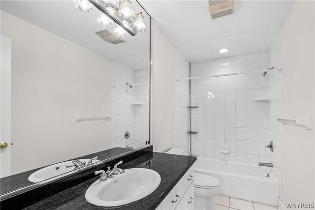 4169 Foxwood Lane, Clarence, NY 14221