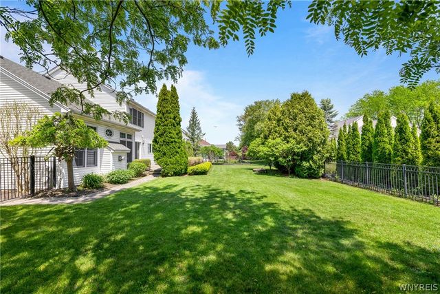 4169 Foxwood Lane, Clarence, NY 14221