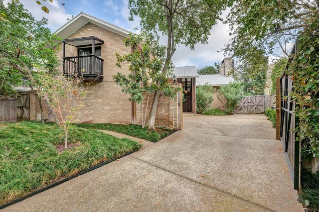 5623 Indian Circle, Houston, TX 77056