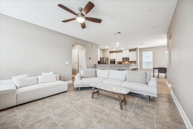 6200 Albany Sleigh DR, Del Valle, TX 78617