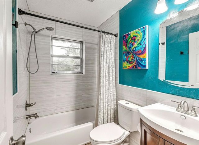 909 Holoway Drive, Midwest City, OK 73110