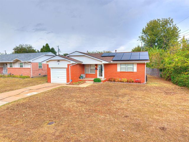 909 Holoway Drive, Midwest City, OK 73110