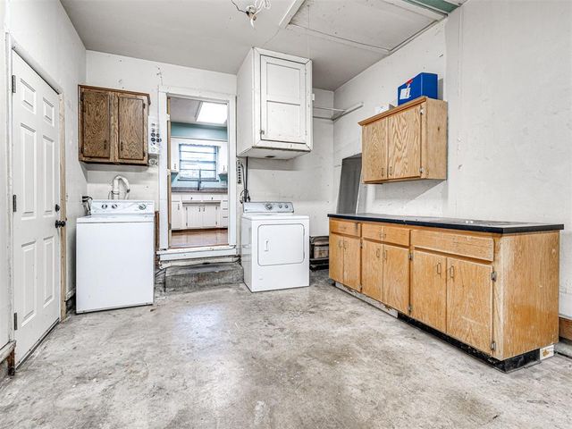 909 Holoway Drive, Midwest City, OK 73110