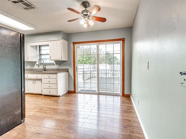 909 Holoway Drive, Midwest City, OK 73110