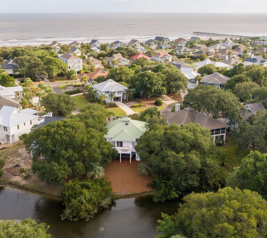 6 Ocean Park Court, Isle Of Palms, SC 29451