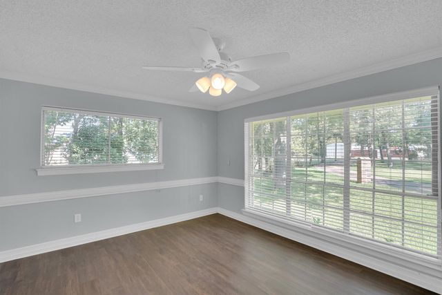 638 Arawe Circle E, Irving, TX 75060