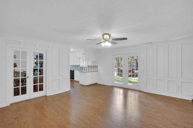 638 Arawe Circle E, Irving, TX 75060