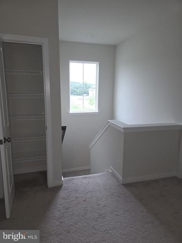 313 LEHIGH DR, Winchester, VA 22602