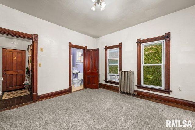 1618 11TH Avenue, Moline, IL 61265