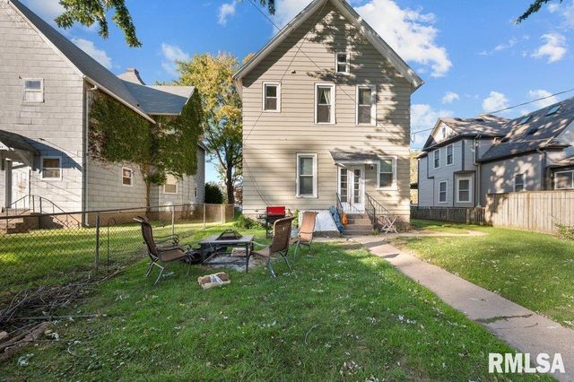 1618 11TH Avenue, Moline, IL 61265