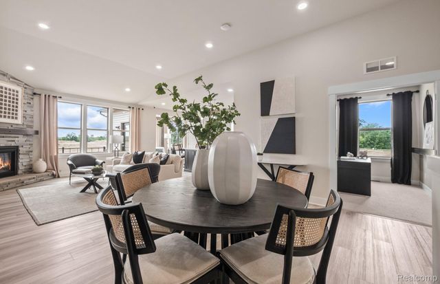 859 Kelpie Drive, Pittsfield Charter Township, MI 48108