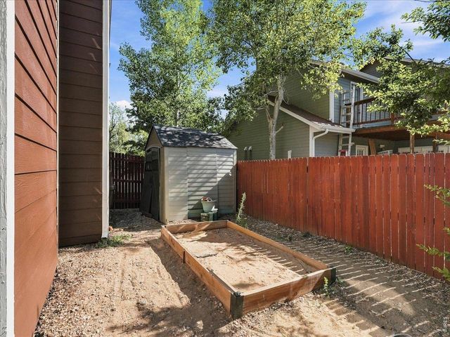 1037 Deer Creek Ln, Fort Collins, CO 80526