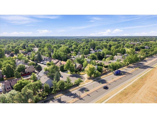 1037 Deer Creek Ln, Fort Collins, CO 80526