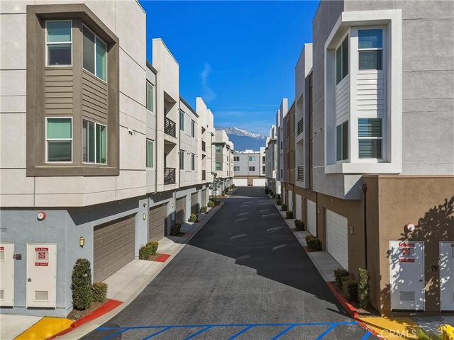 9386 Solaire Place, Rancho Cucamonga, CA 91730