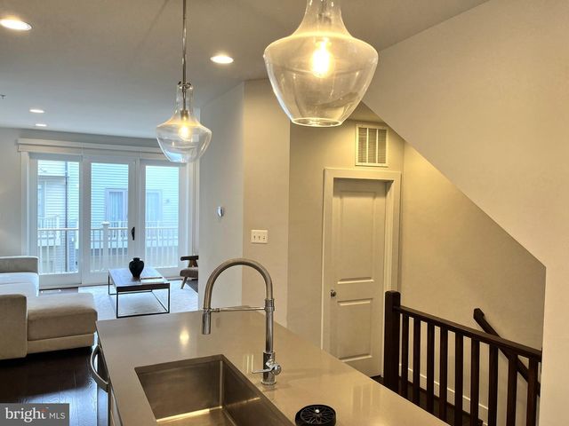 5140 RANDOLPH RD, Rockville, MD 20852