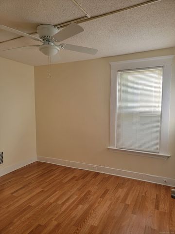 322 Bassett Street 2, New Haven, CT 06511