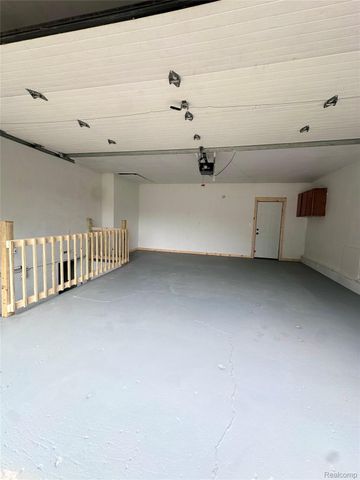 4279 BEECHWOOD Avenue, Burton, MI 48509